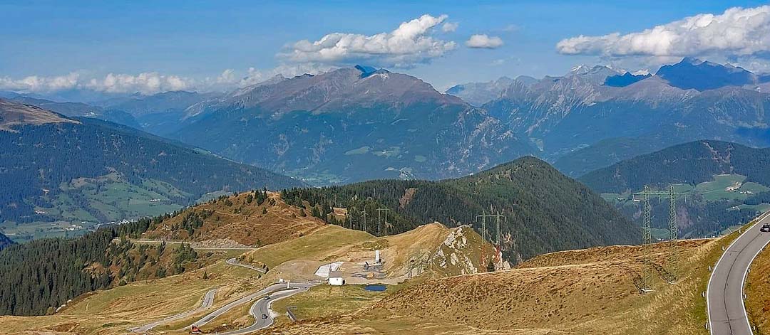 Aussicht auf die Alpen vom Jaufenpass aus (Foto: KDFB/Margit Kurzbeck)