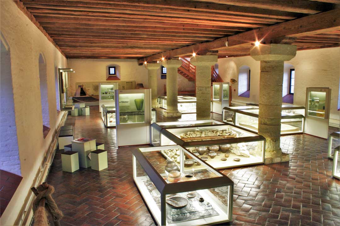 Kann endlich wieder besucht werden: die Dauerausstellung des Archäologischen Museums der Stadt Kelheim. (Foto: ©Archäologisches Museum der Stadt Kelheim/Rainer Schneck)